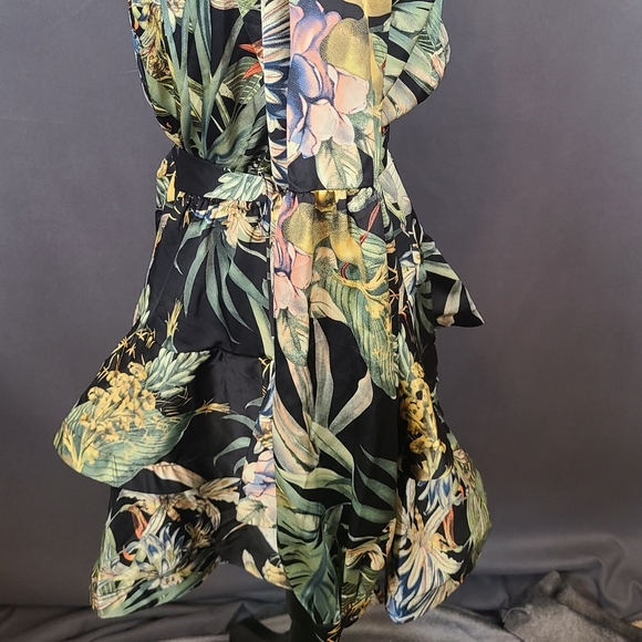 Plunge Neck Floral Flounce Mini Dress - Picture 5 of 10